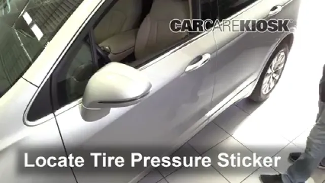 2017 Buick Envision Essence 2.5L 4 Cyl. FlexFuel Tires & Wheels Check Tire Pressure